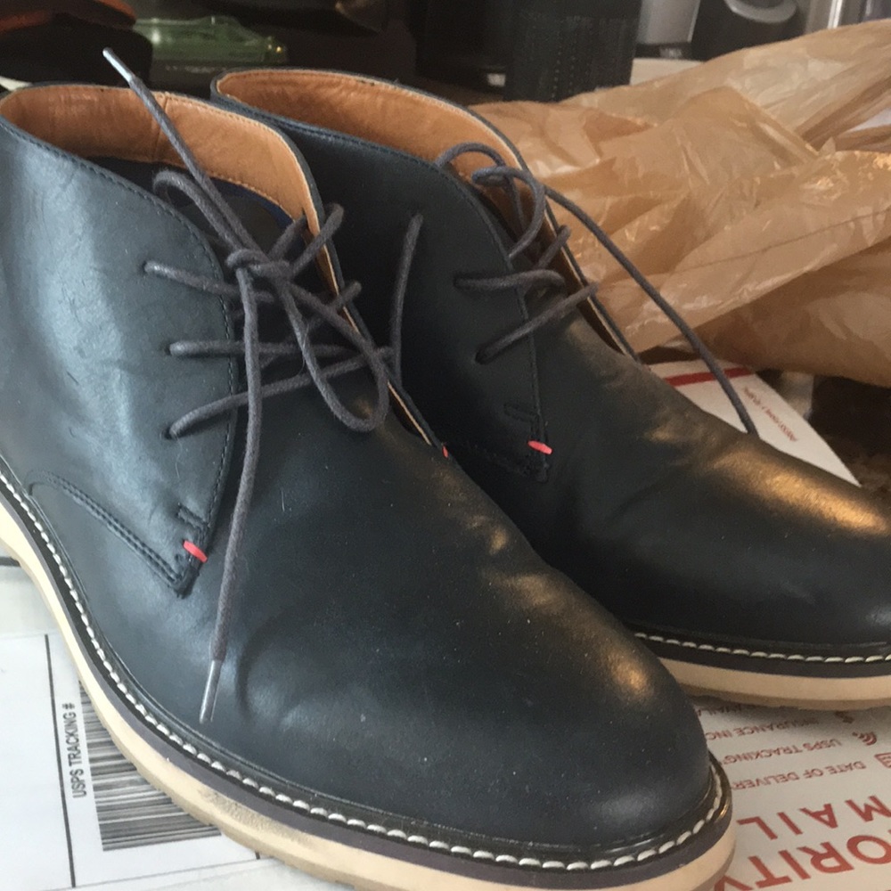 Size 10 chukka ankle boots.3x worn HILFIGER Navy
